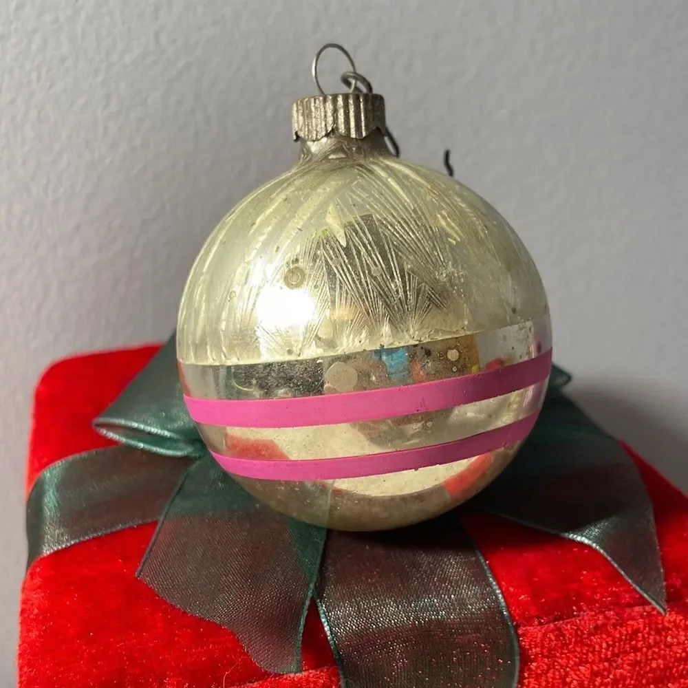 Vintage Mercury Glass Frosted Cap Ball Christmas Ornament Shiny Brite with velve